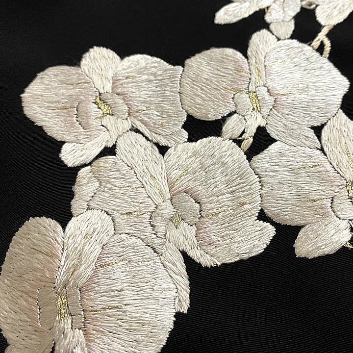 繍栄　手刺繍訪問着【黒色　胡蝶蘭】 仕立て込み